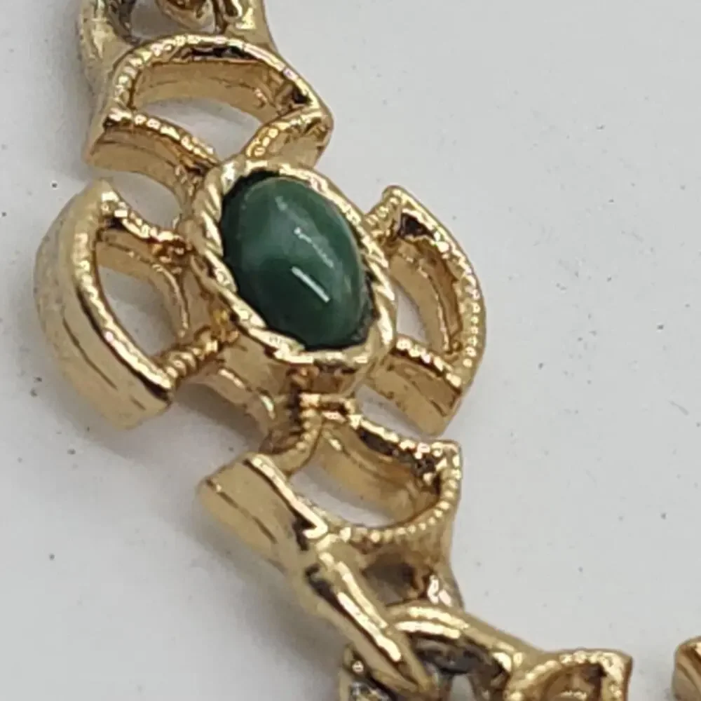 Avon classic chain